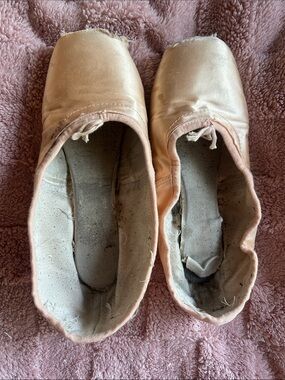 Smelly Used Ballerina Pointe Shoes